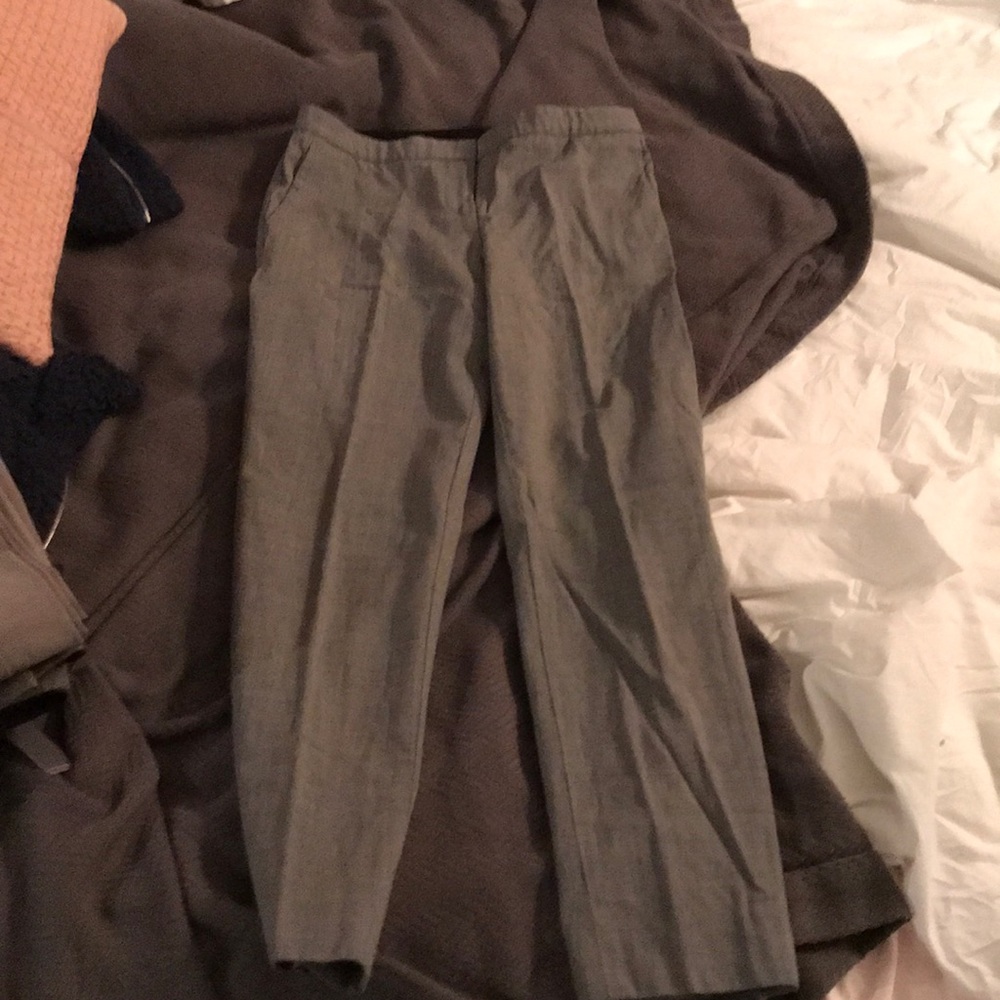 Theory crop pants size. Worn a couple of times